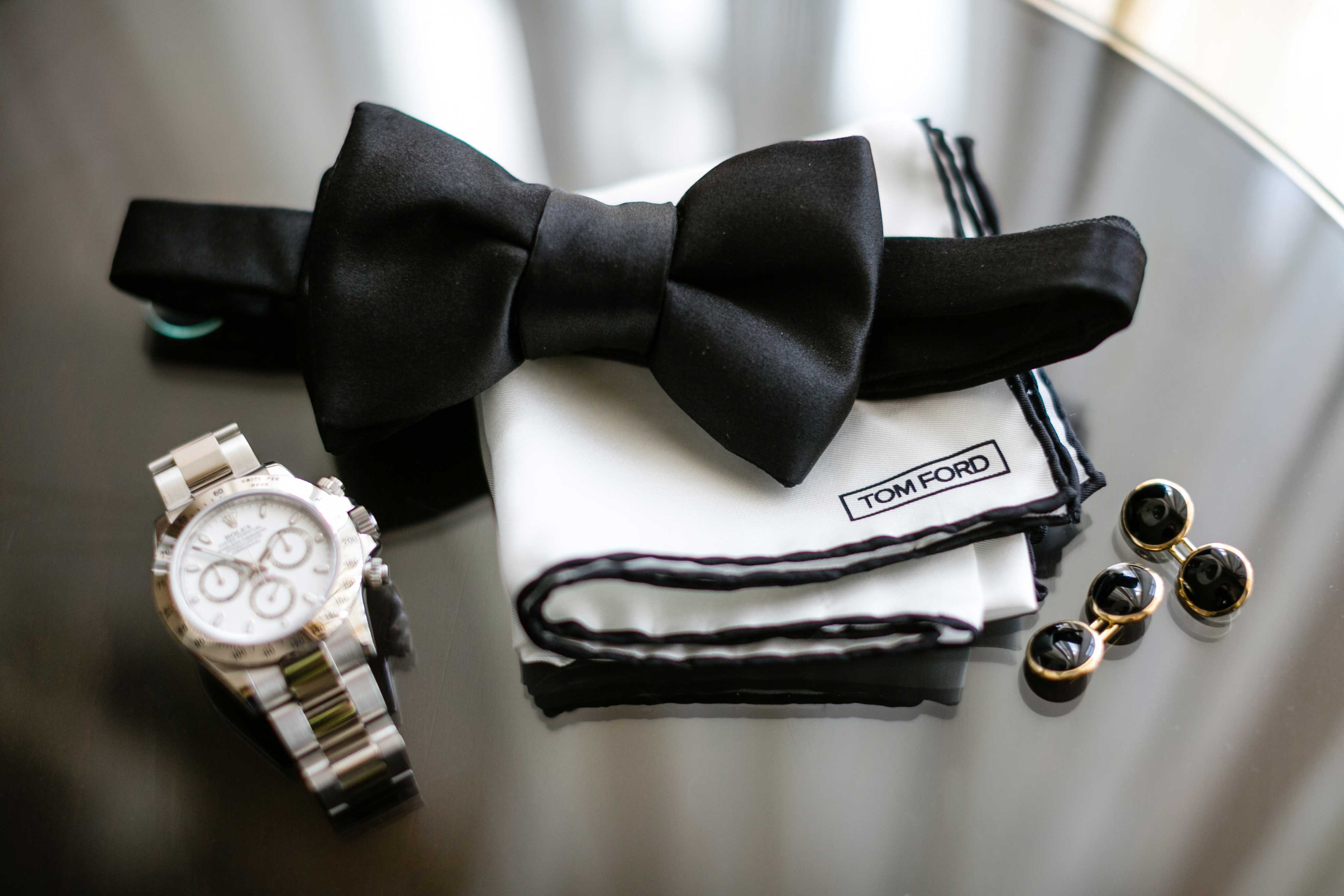 groom's accessories